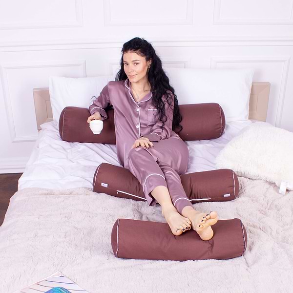 Фото - Подушка валик MirSon №8546 Naturale Line 19-1217 Chocolate Perla 100% Memory 70х16 см (2200006344087)