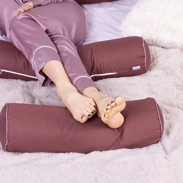 Фото - Подушка валик MirSon №8546 Naturale Line 19-1217 Chocolate Perla 100% Memory 70х16 см (2200006344087)