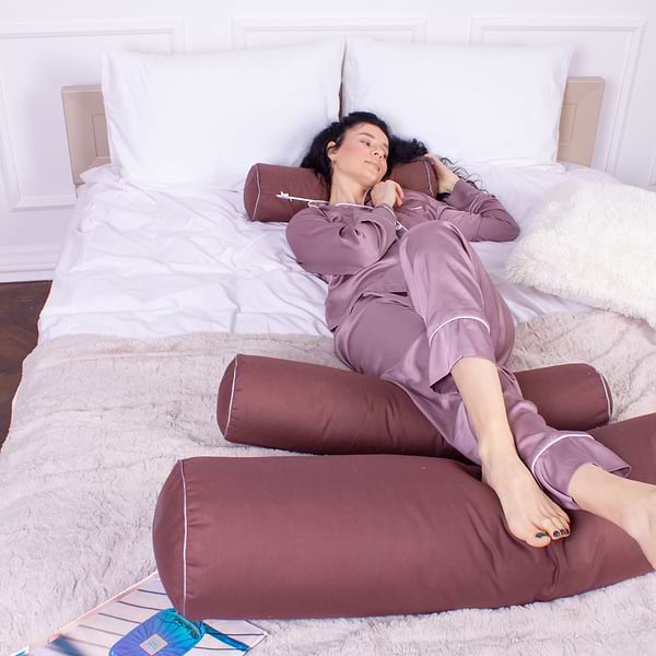 Фото - Подушка валик MirSon №8546 Naturale Line 19-1217 Chocolate Perla 100% Memory 70х16 см (2200006344087)