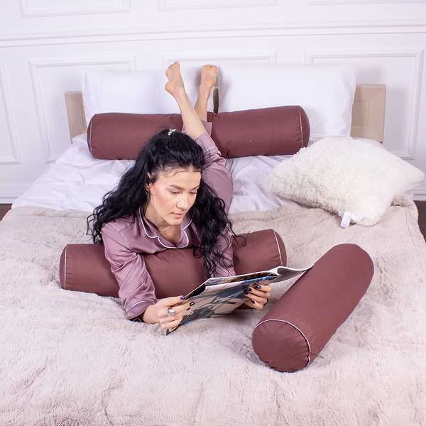 Фото - Подушка валик MirSon №8546 Naturale Line 19-1217 Chocolate Perla 100% Memory 70х16 см (2200006344087)