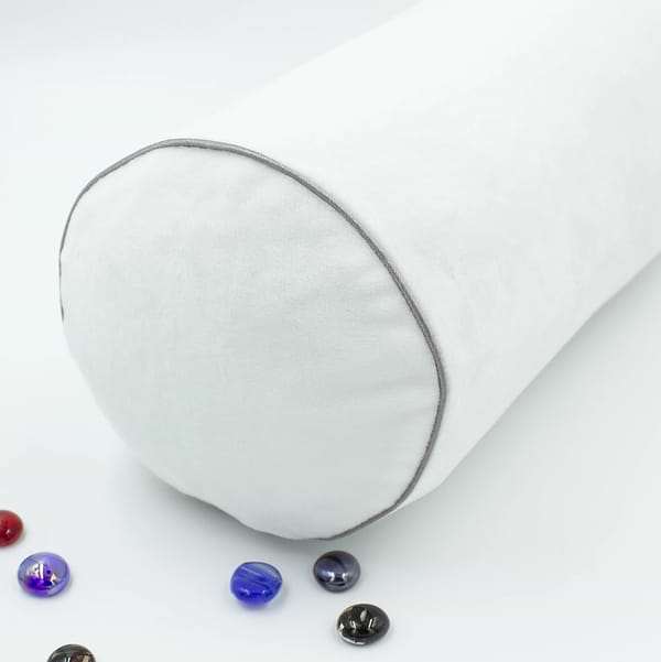 Фото - Подушка валик MirSon №8521 Velvet Line 28-0001 White 50% Memory 60х20 см (2200006342571)