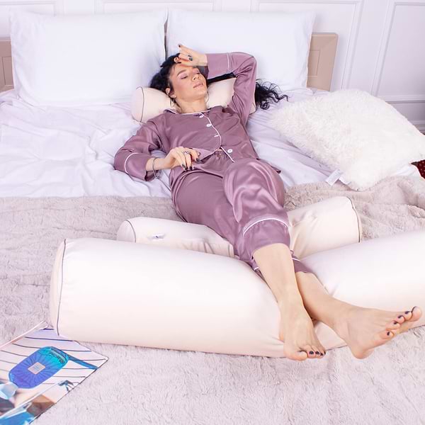 Фото - Подушка валик MirSon №8587 Velvet Line 28-0004 Cream Полистирол 70х16 см (2200006346548)