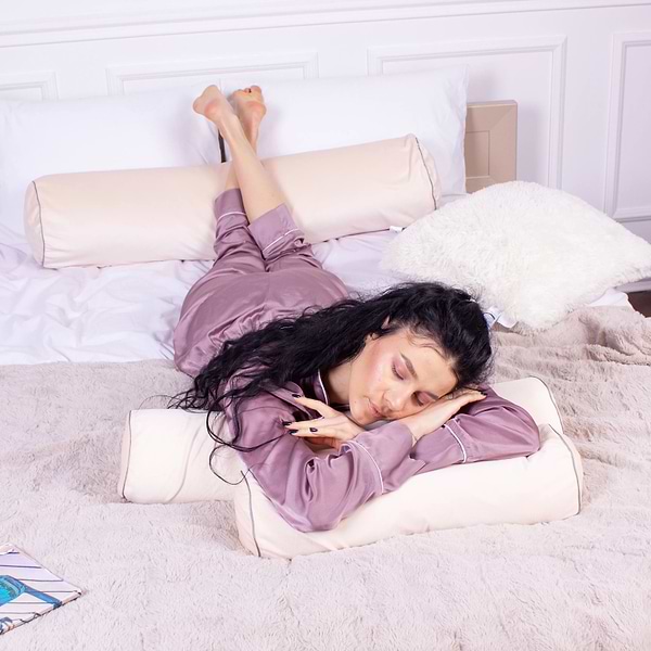 Фото - Подушка валик MirSon №8587 Velvet Line 28-0004 Cream Полистирол 70х16 см (2200006346548)