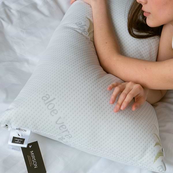 Фото - Подушка стандартна MirSon антиалергенна №718 Dorotea Thinsulate м'яка 40х60 см (2200001484825)