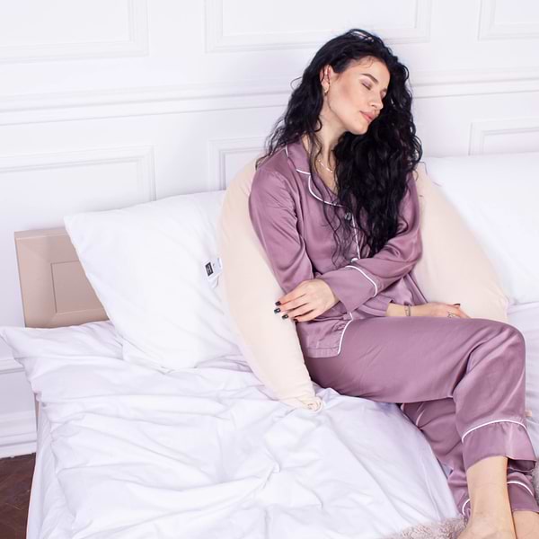 Фото - Подушка для кормления MirSon №8302 Velvet Line 28-0004 Cream Велюр 30х170х20 см (2200006200277)