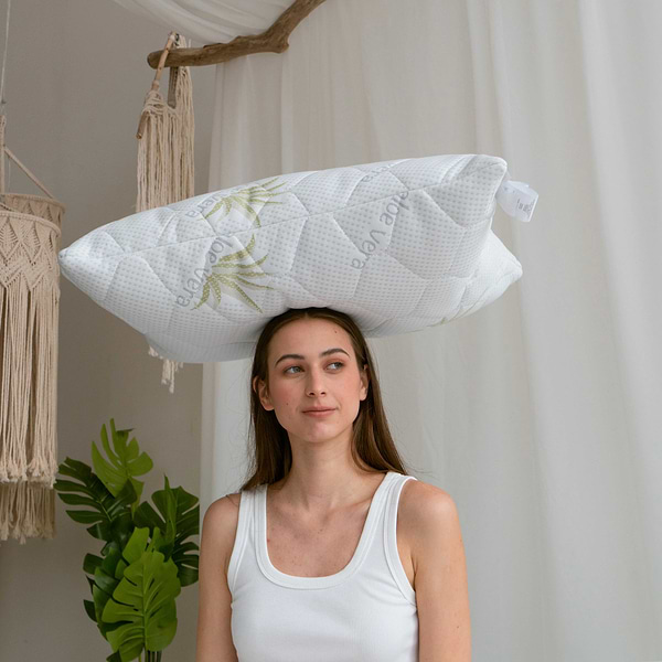 Фото - Подушка стандартная MirSon №807 Alberto EcoSilk Hand made 50х70 см (2200003037241)