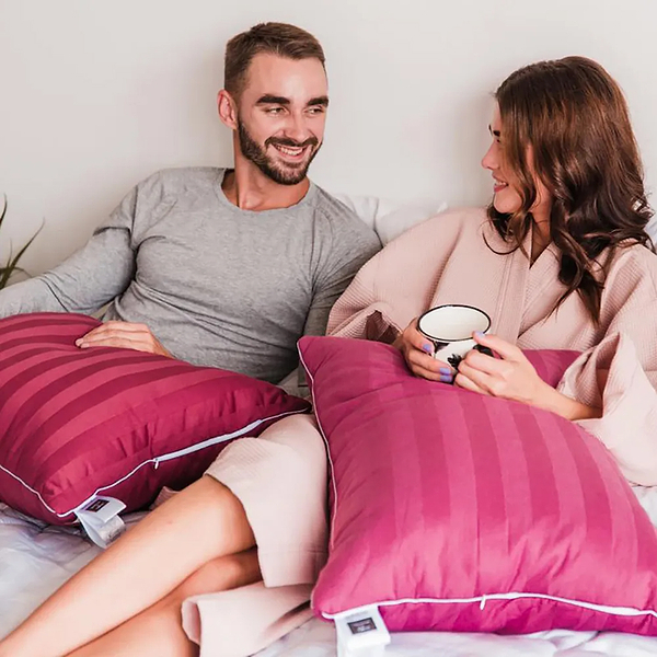 Фото - Подушка стандартна MirSon Aldo 133 70х70 см (2200000070326)