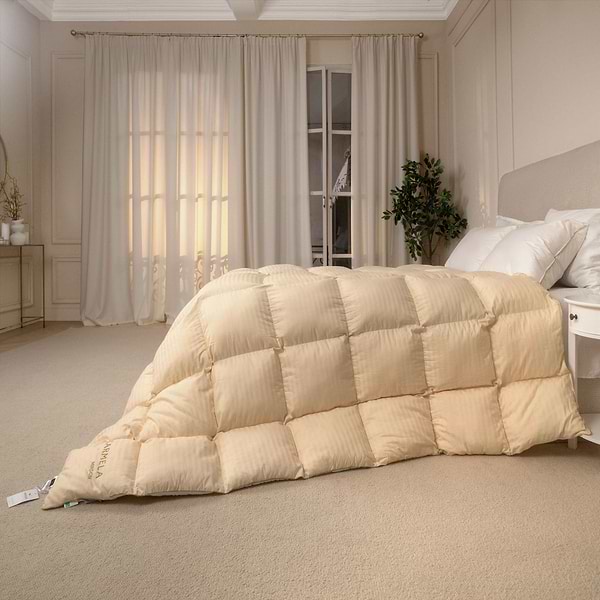 Фото - Одеяло зимнее двуспальное евро MirSon пуховое Carmela 035 200x220 см (2200000003720)