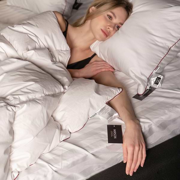 Фото - Ковдра зимова двоспальна MirSon DeLuxe 030 172x205 см (2200000004444)