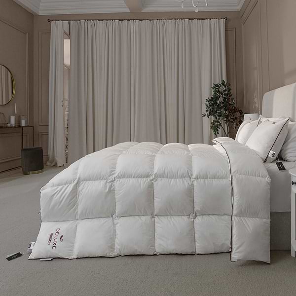 Фото - Ковдра зимова двоспальна MirSon DeLuxe 030 172x205 см (2200000004444)