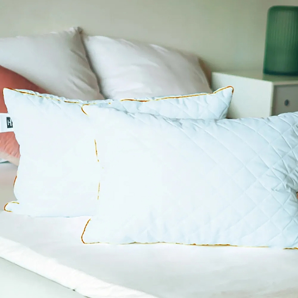 Фото - Подушка стандартна MirSon вовняна Eco Jojo 146 Середня 70х70 см (2200000393630)