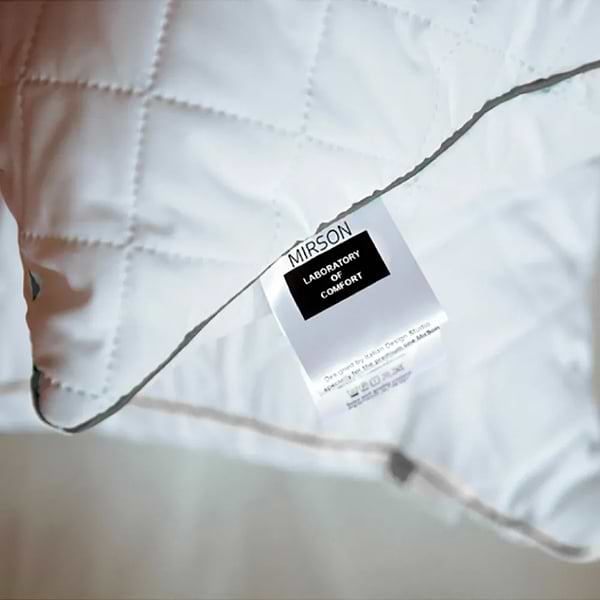 Фото - Подушка стандартна MirSon шовкова Eco Silver 0546 Середня 50х70 см (2200000393449)