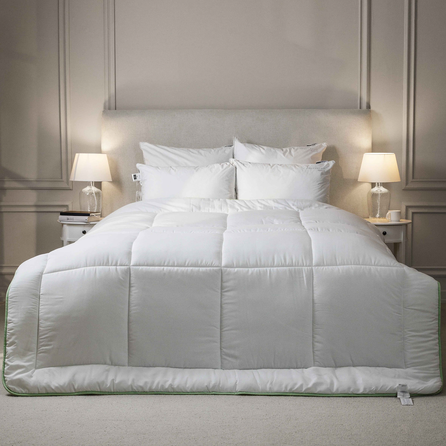 Одеяло демисезонное двуспальное евро MirSon EcoSilk 002 220x240 см (2200000018267_220_240)
