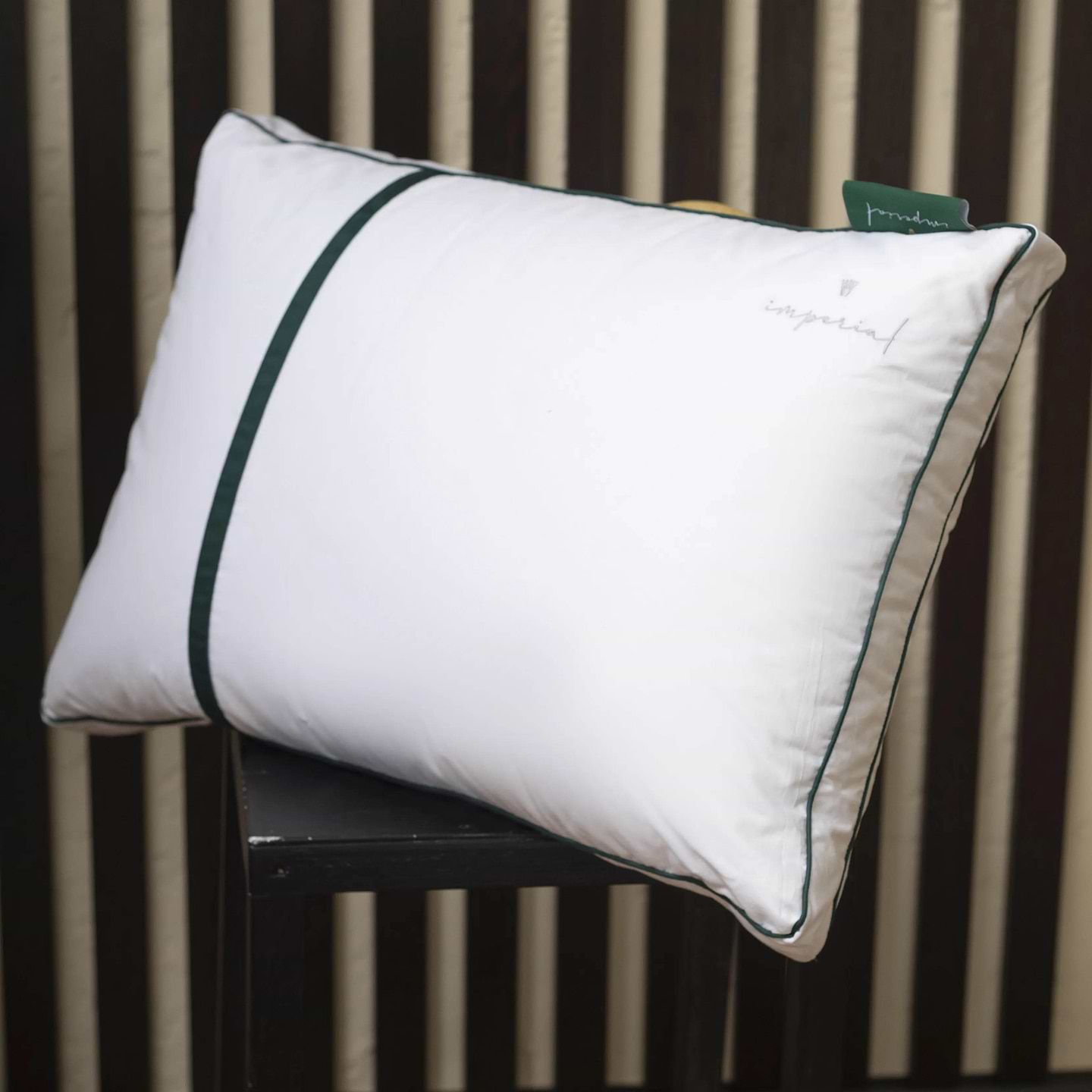 Подушка стандартная MirSon Трехкамерная Imperial Style средняя 70х70 (2200007209590)