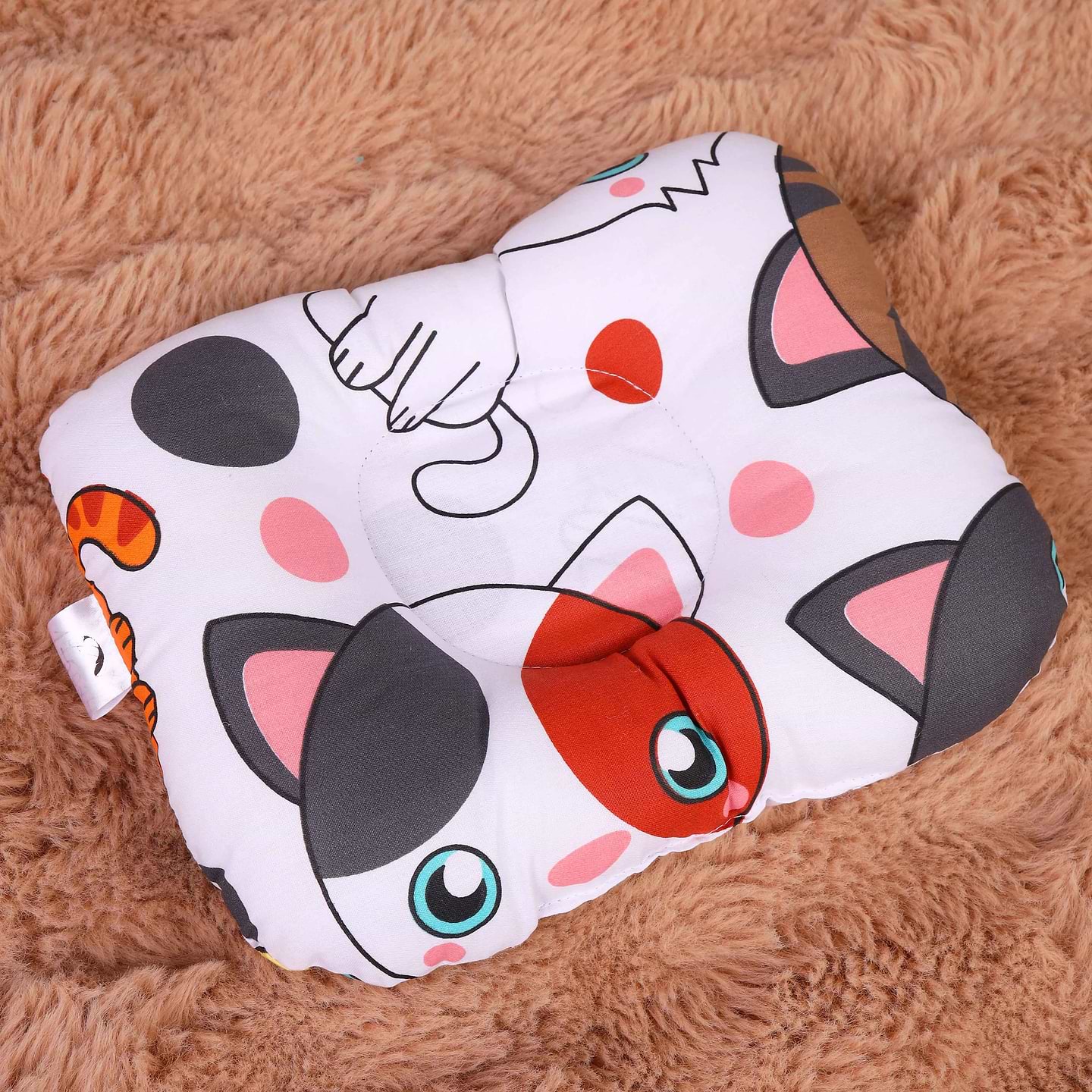 Подушка дитяча стандартна MirSon Заокруглена Kids Time 20-0035 Colored kittens (2200009665271)