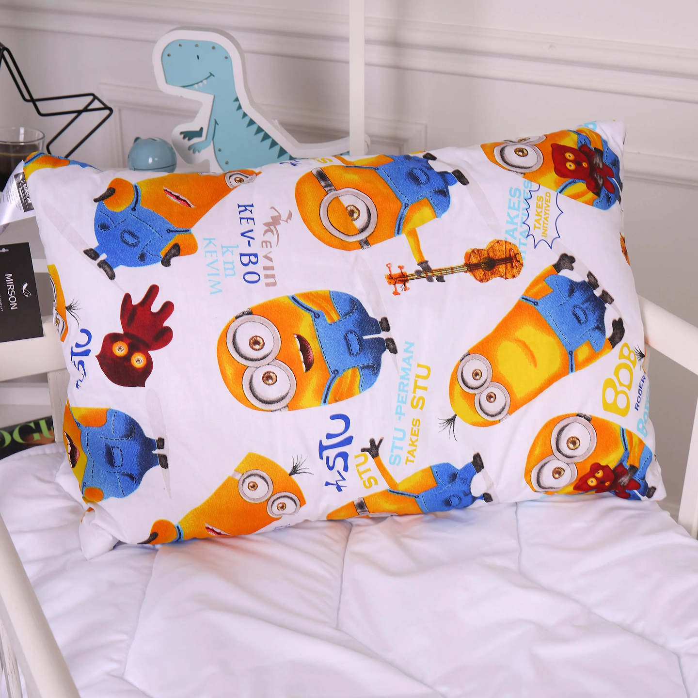 Подушка стандартна MirSon Kids Time 20-0036 Minions 40х60 см (2200009665370)