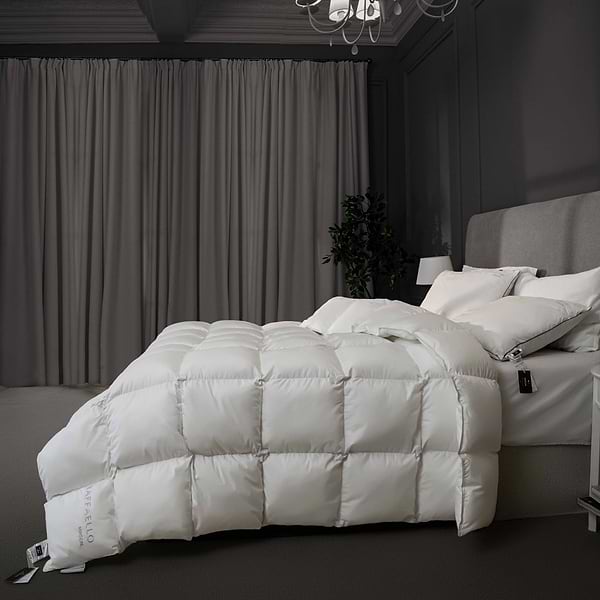 Фото - Одеяло демисезонное полуторное MirSon пуховое Raffaello 051 140x205 см (2200000003911)