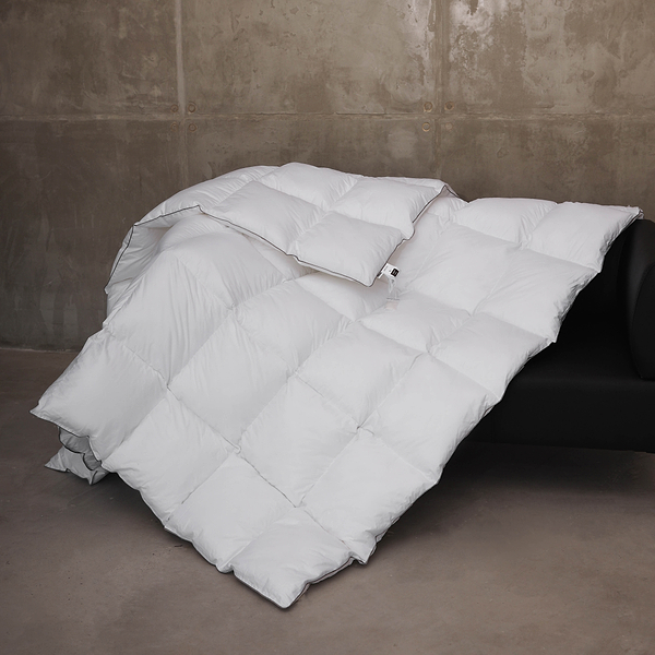 Фото - Одеяло демисезонное полуторное MirSon пуховое Raffaello 051 140x205 см (2200000003911)