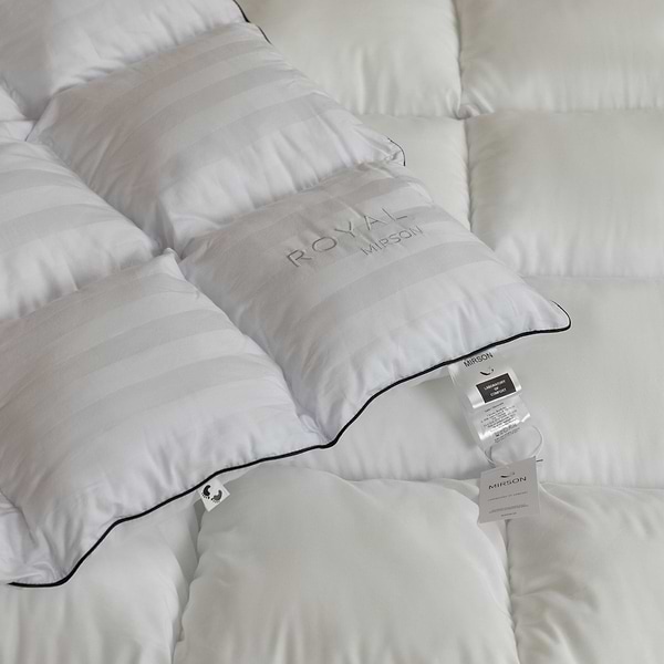 Фото - Одеяло демисезонное двуспальное MirSon пуховое Royal 033 172x205 см (2200000003935)