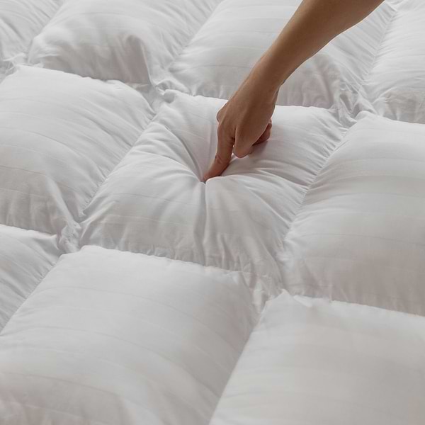 Фото - Одеяло демисезонное двуспальное MirSon пуховое Royal 033 172x205 см (2200000003935)