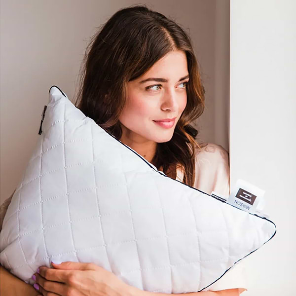 Фото - Подушка стандартна MirSon 
вовняна 1219 Royal Pearl Premium Середня 40х60 см (2200001517349)