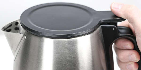 Фото - Электрический чайник Midea MK-17S32B2