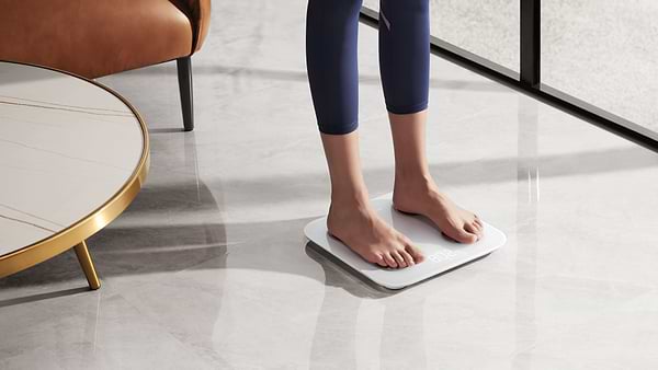 Фото - Смарт-весы напольные Huawei Scale 3 Frosty White (55020ABM)