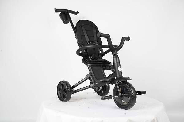 Фото - Триколісний велосипед Qplay Nova Niello Black (S700-12 Nova+ Eva)