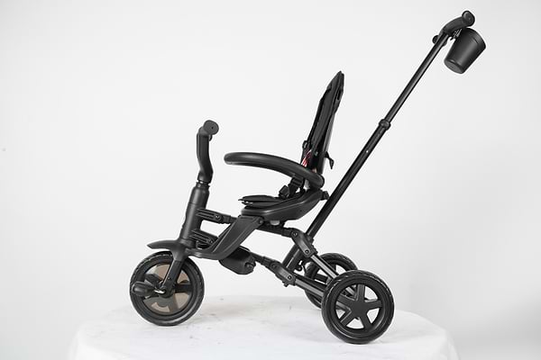 Фото - Триколісний велосипед Qplay Nova Niello Black (S700-12 Nova+ Eva)