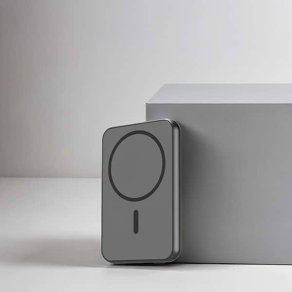 Фото - Батарея мобільна YENKEE YPB 502 - 5000 mAh PD 20W Magnetic Wireless (37000115)