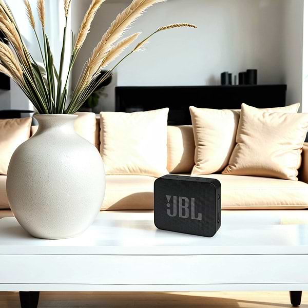 Фото - Портативная акустика JBL GO Essential Black (JBLGOESBLK)