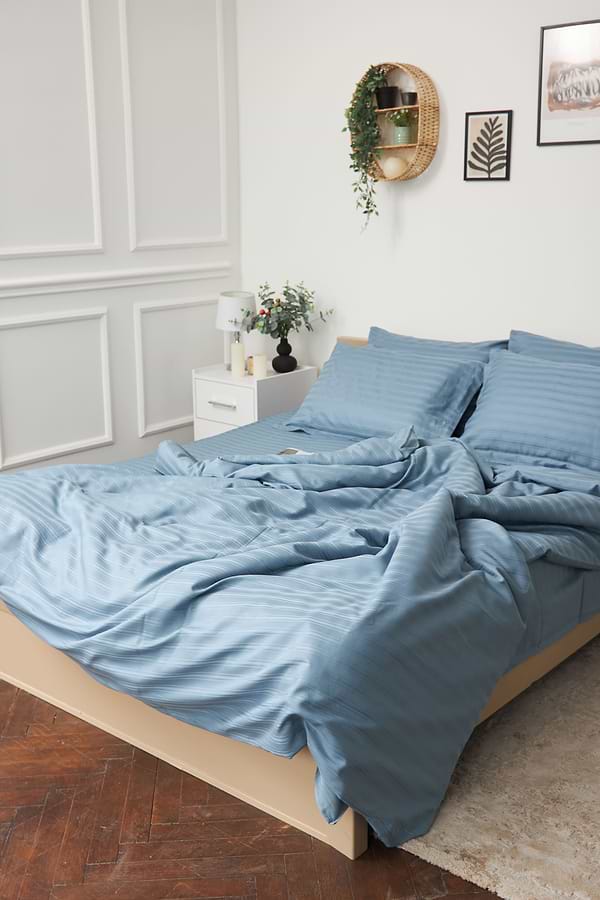 Фото - Комплект постельного белья детский Moon&Star 110х140 нав. 2х50х70 Ultramarine Satin Stripe (MS-830000195)