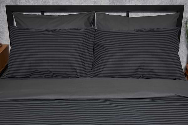 Фото - Комплект постільної білизни Moon&Star 143х210х2 нав. 4х70х70 Gray Stripe&Black Бязь Gold Люкс (MS-820001072)