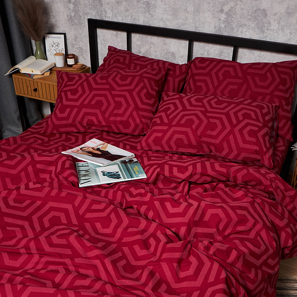 Фото - Комплект постільної білизни Moon&Star Бязь Gold Люкс Burgundy Charm 150х220 см нав. 50х70 2 шт. (MS-880000061)