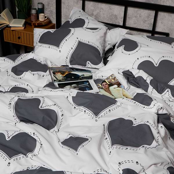 Фото - Комплект постільної білизни Moon&Star Бязь Gold Люкс Grey Love 143х210х2 нав. 4х70х70 (MS-820009374)