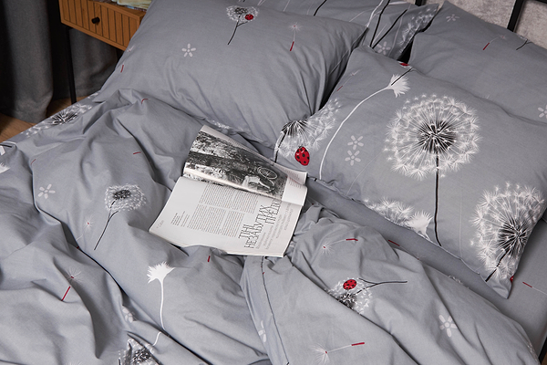 Фото - Комплект постільної білизни Moon&Star Бязь Gold Люкс «Ladybug» 143х210х2 нав. 2х40х60  (MS-820005450)