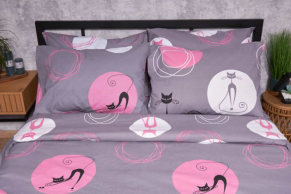 Фото - Комплект постельного белья Moon&Star Бязь Gold Люкс Mauve Cats 143х210х2 нав. 2х40х60 (MS-820002638)