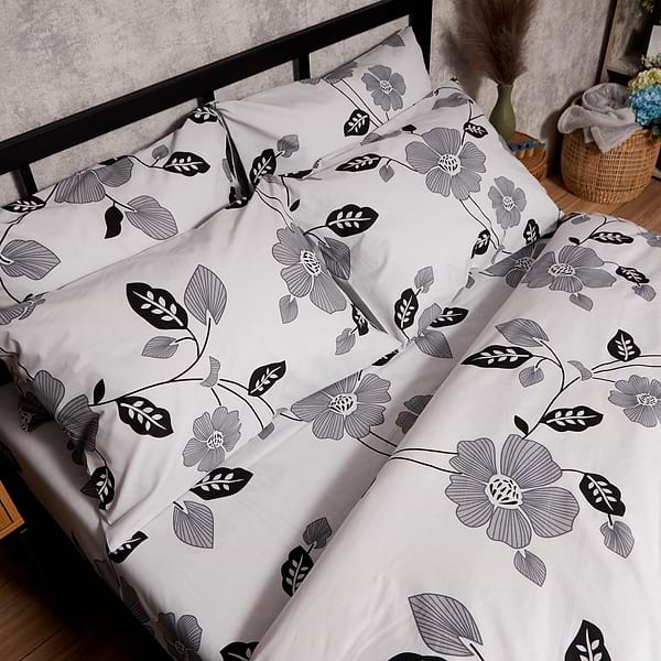 Фото - Комплект постільної білизни Moon&Star Бязь Gold Люкс Misty Petals 200х220 нав. 50х70 см 2 шт. (MS-890000340)