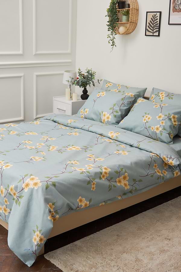 Фото - Комплект постельного белья Moon&Star 200х220 см нав. 4х50х70 Spring Flower Микросатин Premium (MS-820001401)