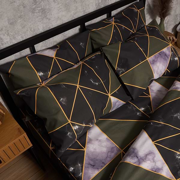 Фото - Комплект постільної білизни Moon&Star Мікросатин Premium Golden Marble 160х220 см нав. 50х70 2 шт. (MS-890000694)