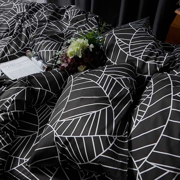 Фото - Комплект постільної білизни Moon&Star Satin Elite Minimal Chic 160х220 + 50х70 см 2 шт. (MS-890000754)