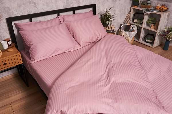 Фото - Комплект постельного белья детский Moon&Star Satin Stripe, Stripe Candy 110х140 нав. 2х50х50 (MS-830000198)