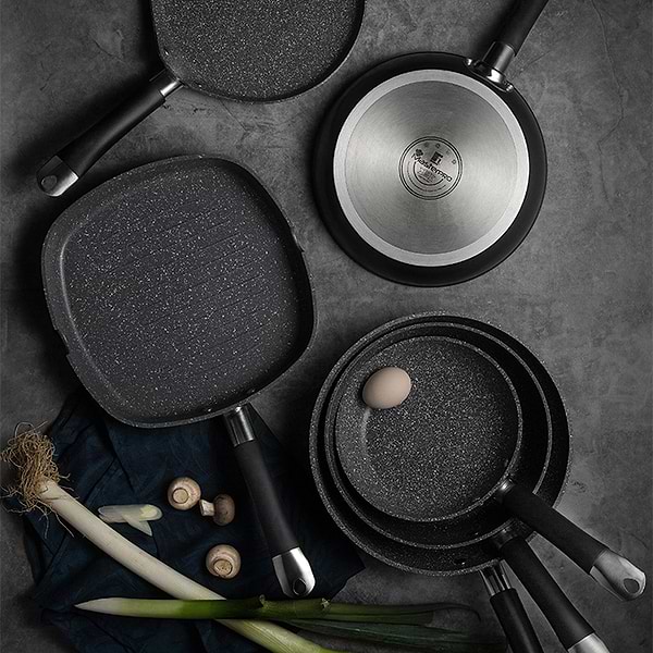 Фото - Сковорода універсальна Masterpro Home edition 28 см (BGMP-3283-BK)