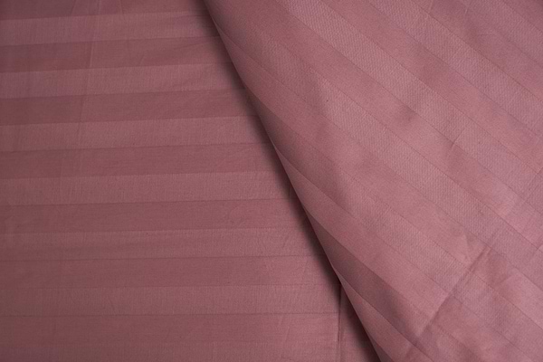 Фото - Комплект постельного белья Moon&Star 143х210х2 нав. 4х50х70 Garnet Satin Stripe (MS-820000553)