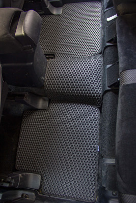 Фото - Килимки з екошкіри в салон авто EVAtech для Outlander XL Mitsubishi 2006-2012 2 покоління SUV EU (MT3181CV5AV2BBB)