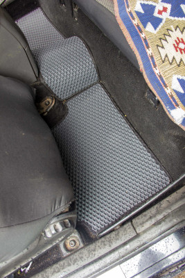 Фото - EVA коврики в салон авто EVAtech для Focus (C307) 3-doors MT Ford 2005-2010 2 поколение Htb EU FD32208CV5RBB