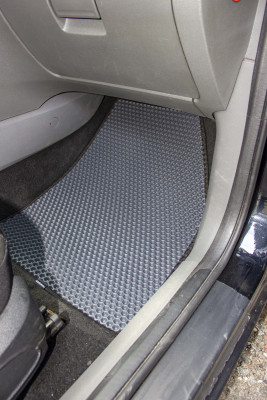 Фото - EVA коврики в салон авто EVAtech для Focus (C307) 3-doors MT Ford 2005-2010 2 поколение Htb EU FD32208CV5RBB