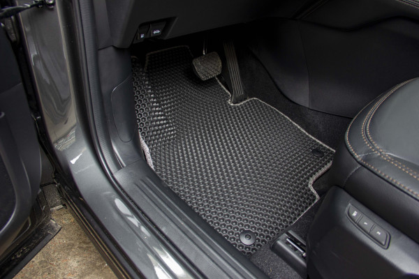 Фото - Килимки з екошкіри в салон авто передні EVAtech для CX-5 (KF) Mazda 2016-2021 2 поколение SUV EU MZ3150AD2VL4BBB