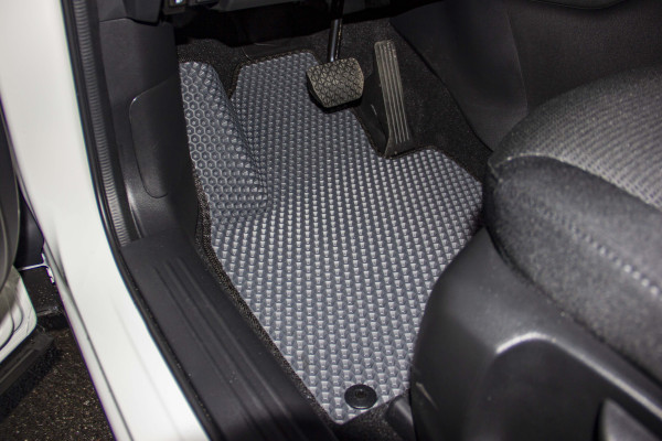 Фото - Килимки з екошкіри в салон авто передні EVAtech для CX-5 (KF) Mazda 2016-2021 2 поколение SUV EU MZ3150AD2VL4BBB