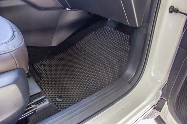 Фото - Килимки з екошкіри в салон авто передні EVAtech для CX-5 (KF) Mazda 2016-2021 2 поколение SUV EU MZ3150AD2VL4BBB